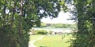 Blick auf einen Bauernhof